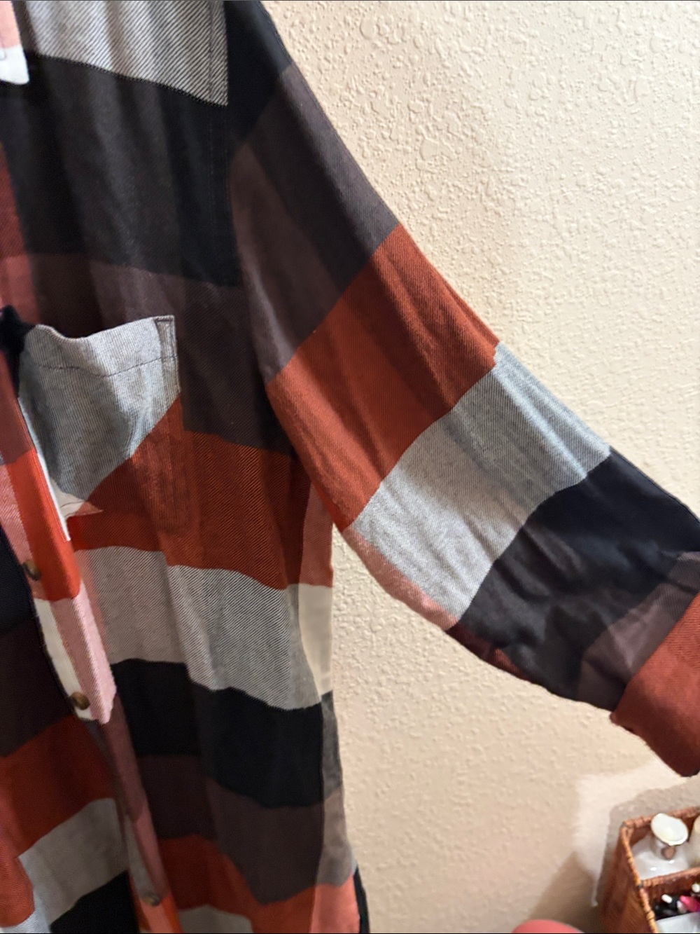 Women's Rust Plaid Button Duster - Picture 4 of 5